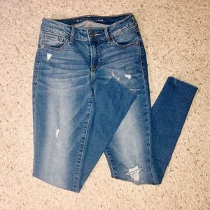 *LAST CHANCE* DISTRESSED JEANS